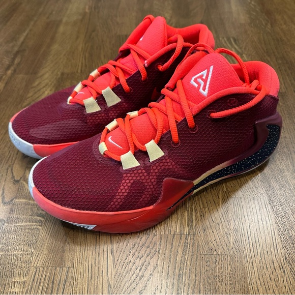 Nike Zoom Freak 1 Men’s Sneakers - Picture 1 of 6